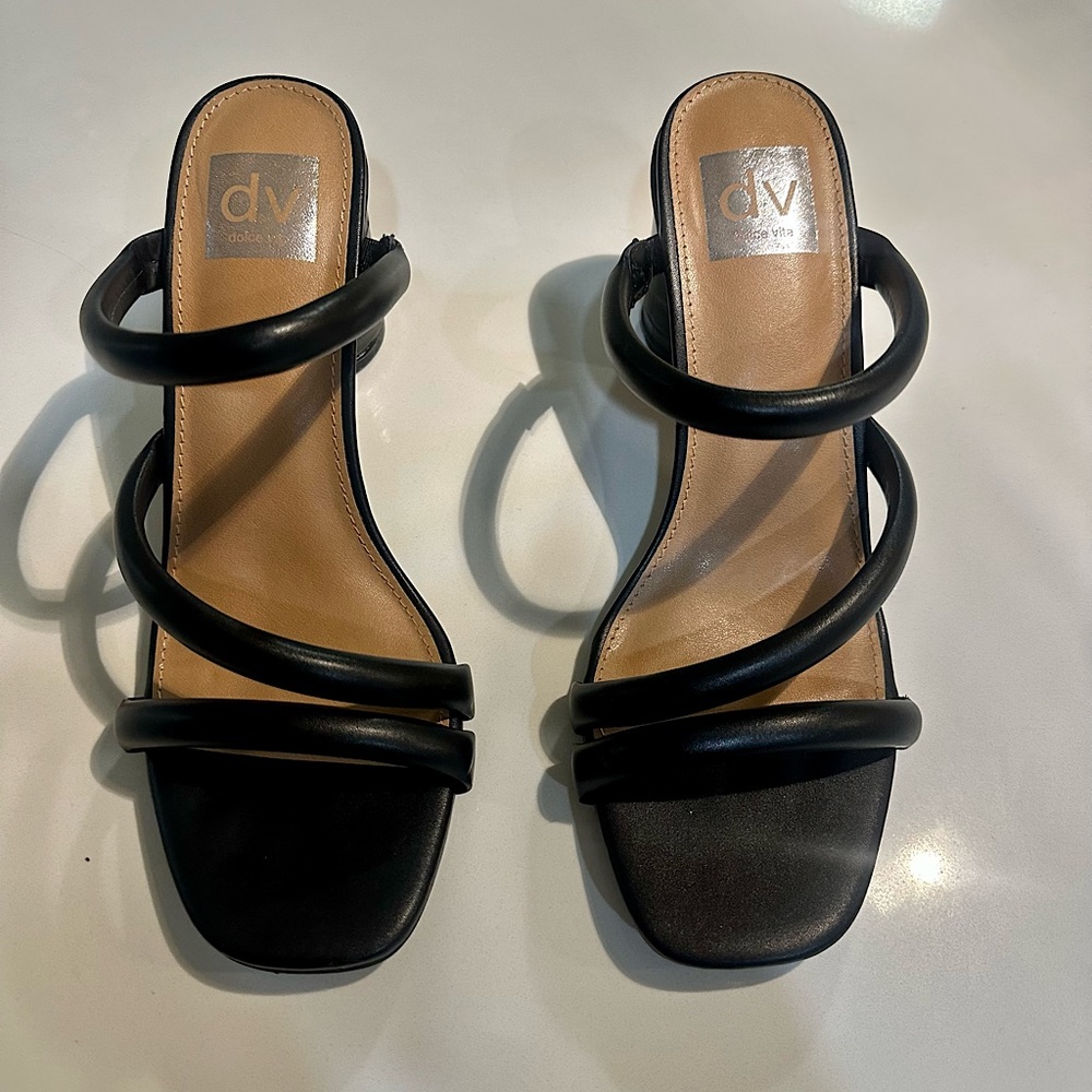 Brand new Women’s open toe heals. Three strap slide on sandal with chunky heal.